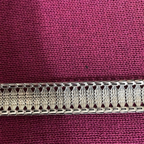 Milor Elegant Silver Bracelet - Picture 10 of 11